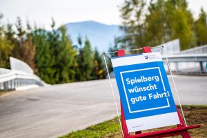 18 spielberg bahnberfhrung  